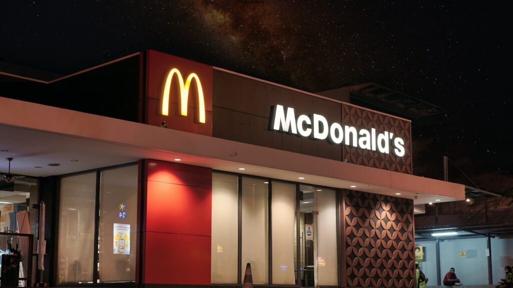 Franquias: restaurante do McDonald's