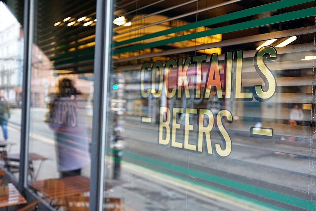 Cerveza artesanal cerca de mí